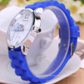 Горячие товары Модные женские силиконовые резиновые ремешки для часов Часы женские Сделано в Китае Кварцевые часы